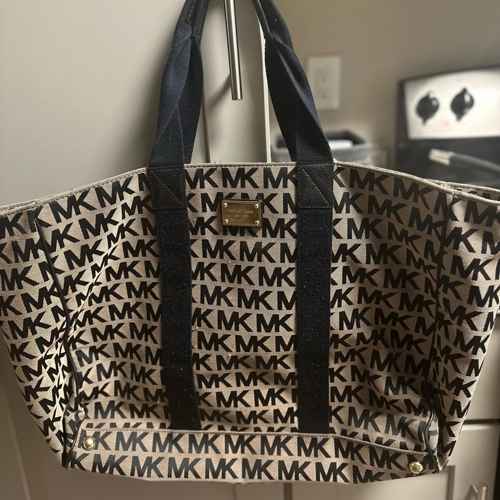 Michael Kors Tote
